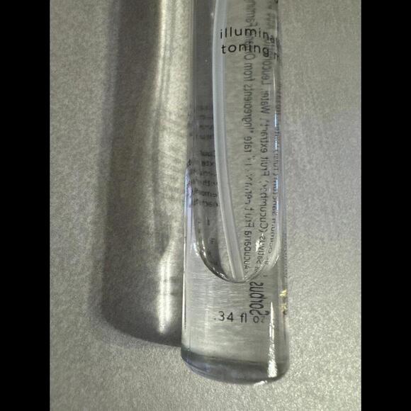 Taila Skincare Vayu Illuminating Toning Mist 0.34 oz Mini Spray ~ New! - Picture 2 of 3